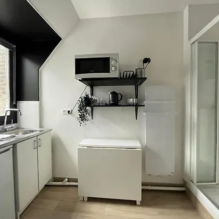 597 Prony B - Superbe De Service Apartment Paris